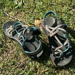 Chaco Women's ZX/2 Classic Sandals Rainbow Sz 5 colorful size 7
